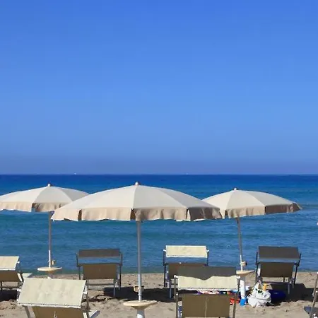 Frühstückspension Salento Palace 2 Torre San Giovanni